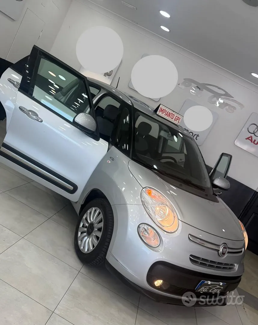 Fiat 500L 2016 photo 2