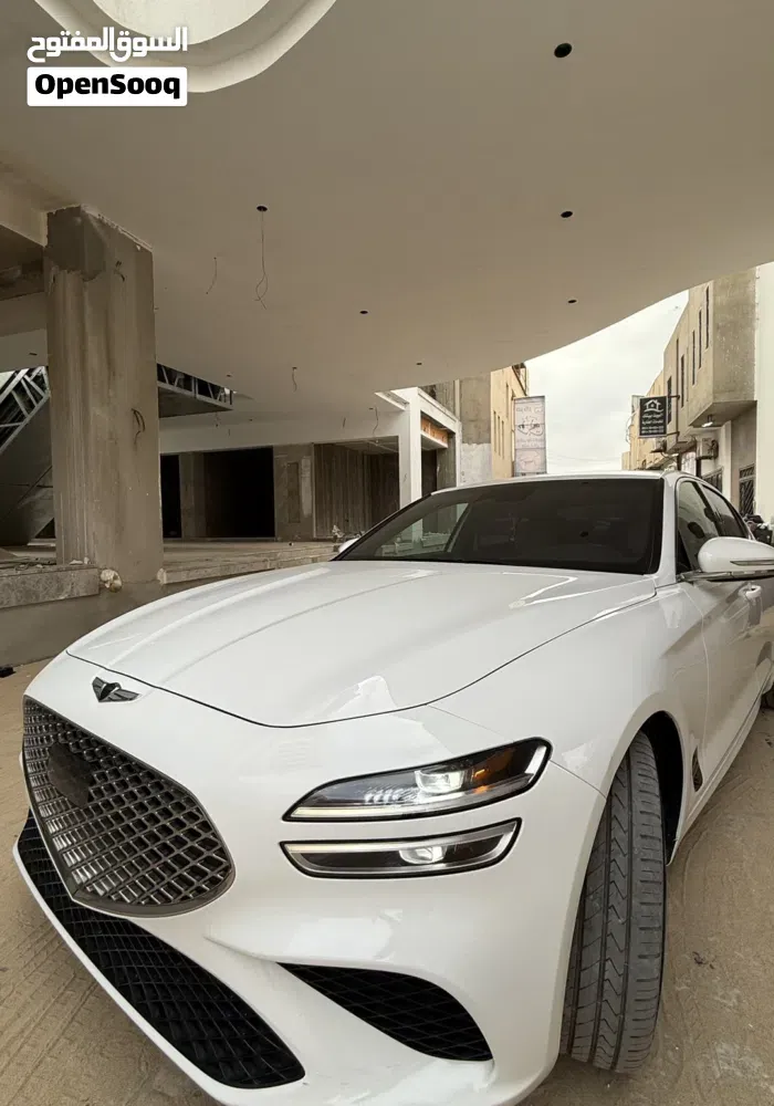 Genesis G70 2023 photo 2