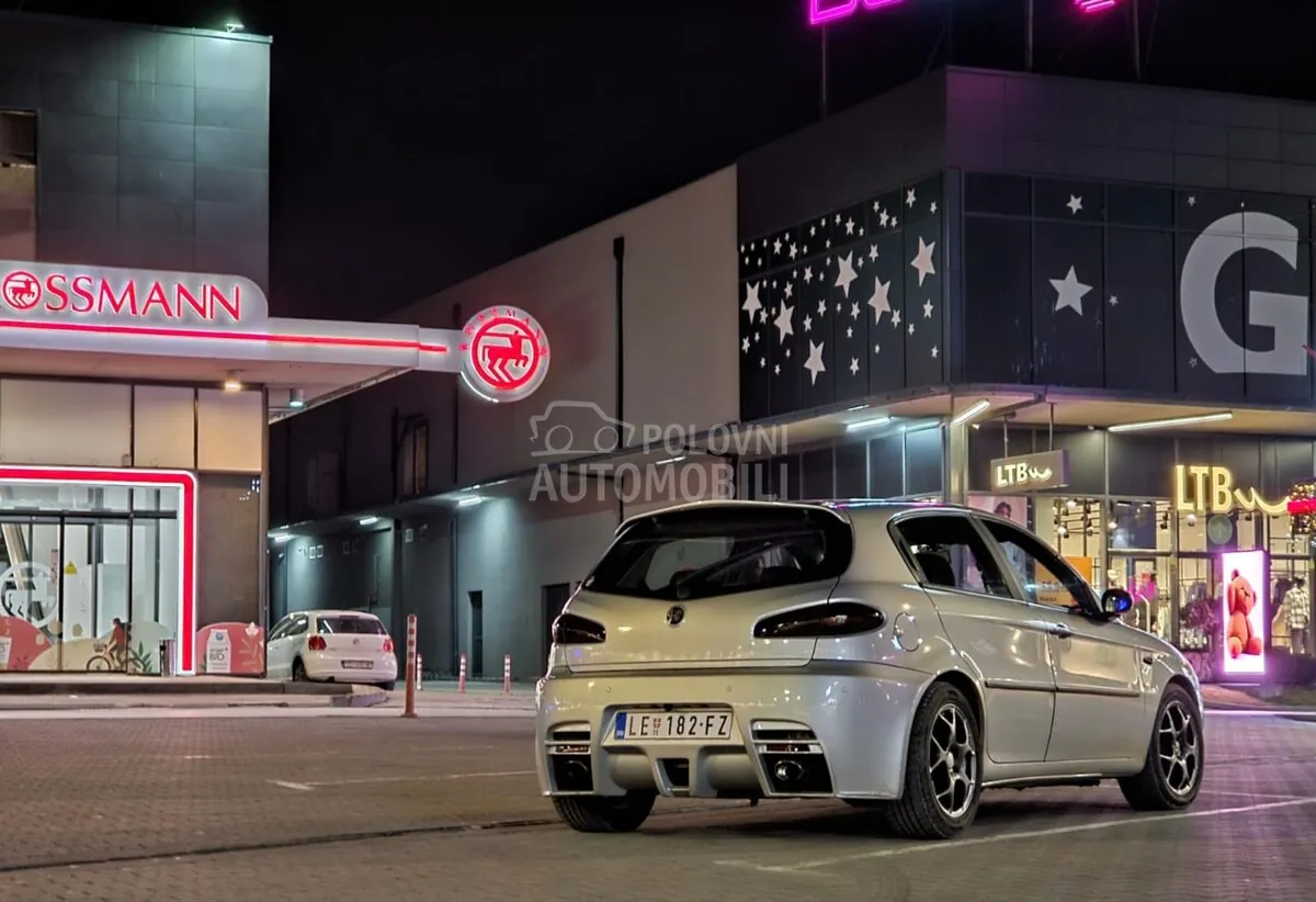 Alfa Romeo 147 2008 photo 4