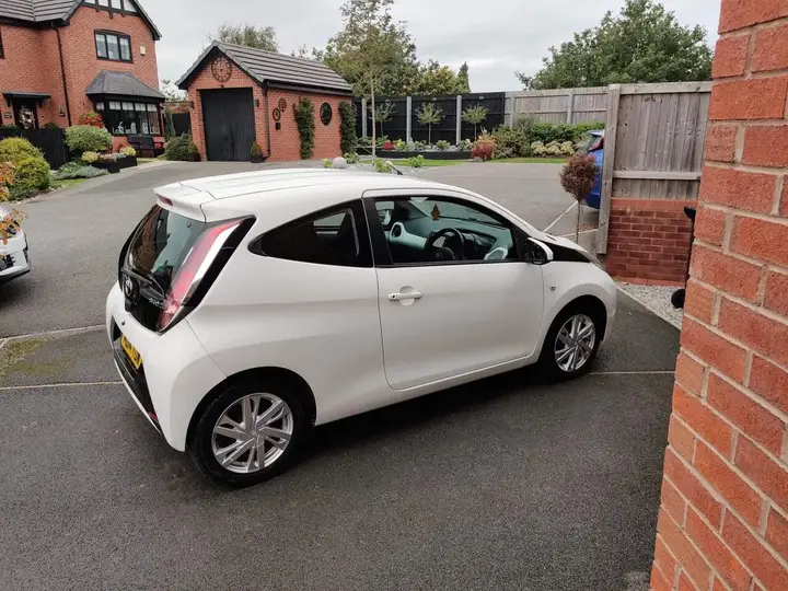 Toyota Aygo 2014 photo 4