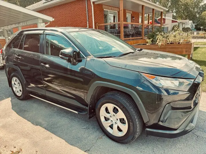 Toyota Rav4 2022 photo 2