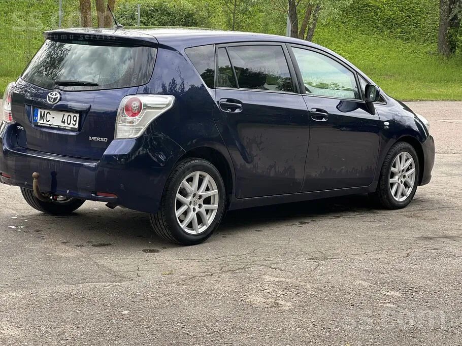 Toyota Verso 2012 photo 3