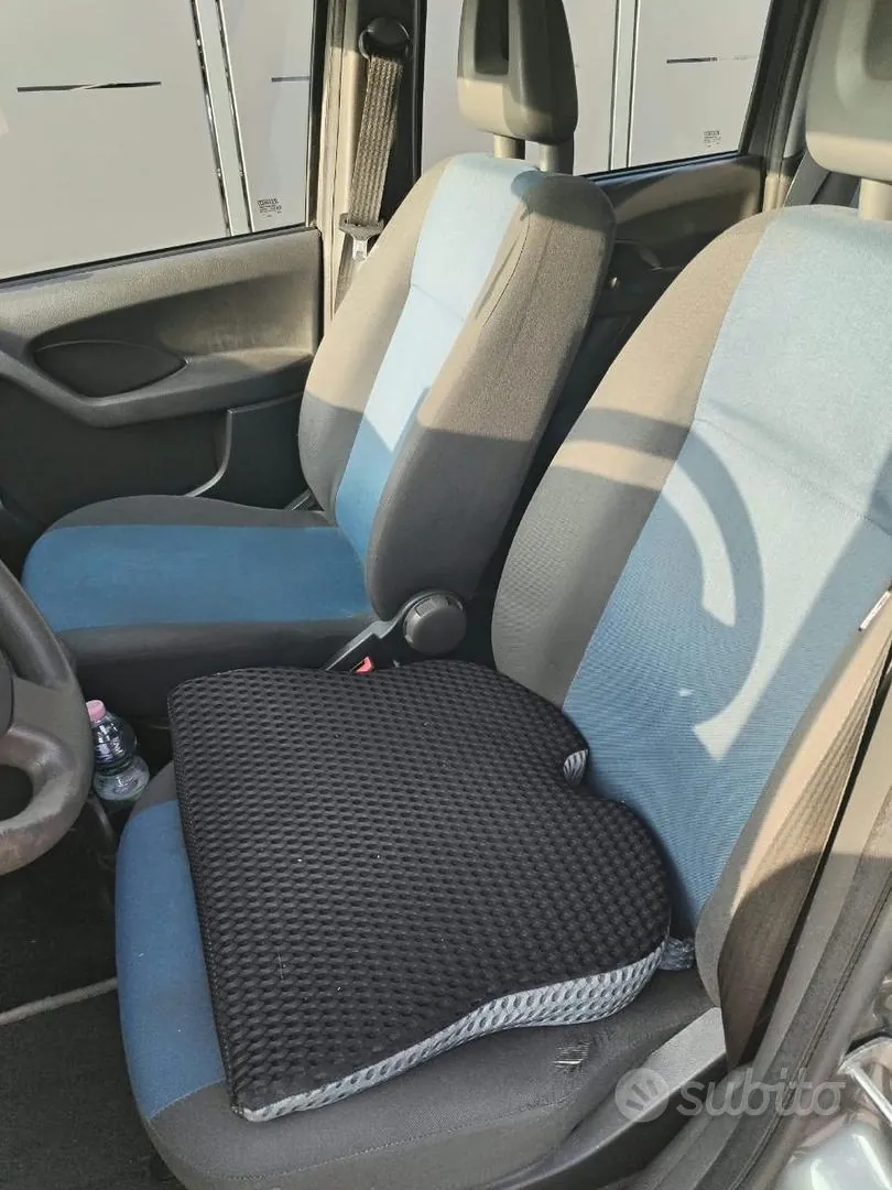 Fiat Panda 2011 photo 4