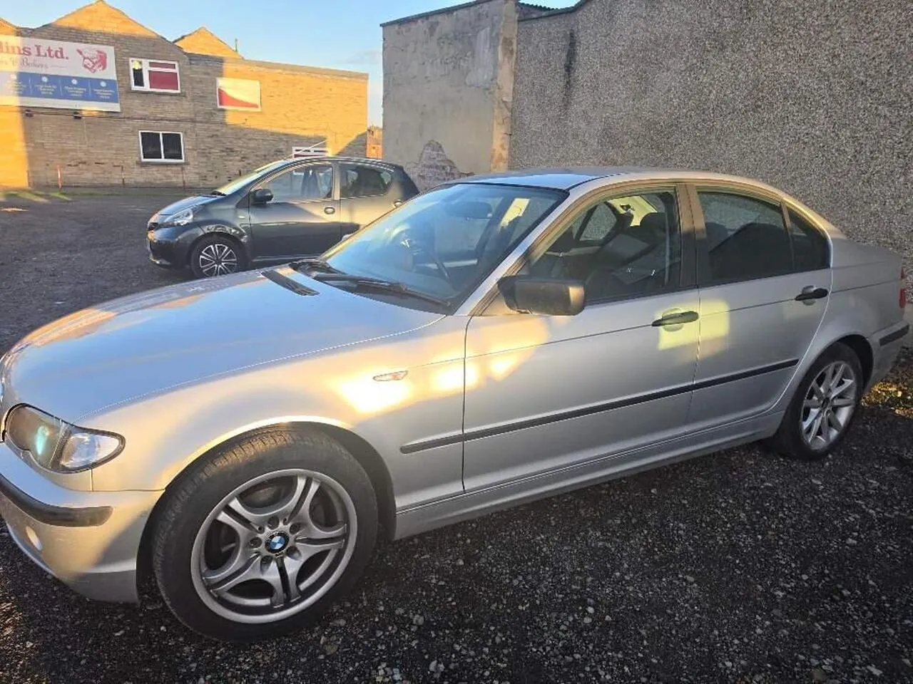 BMW 3 Series 2005 photo 4
