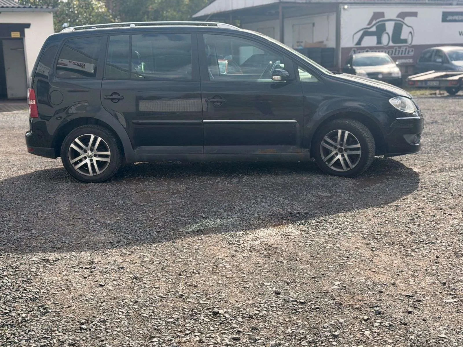 Volkswagen Touran 2007 photo 4