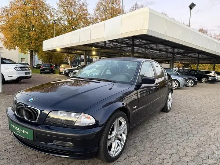 BMW 320I