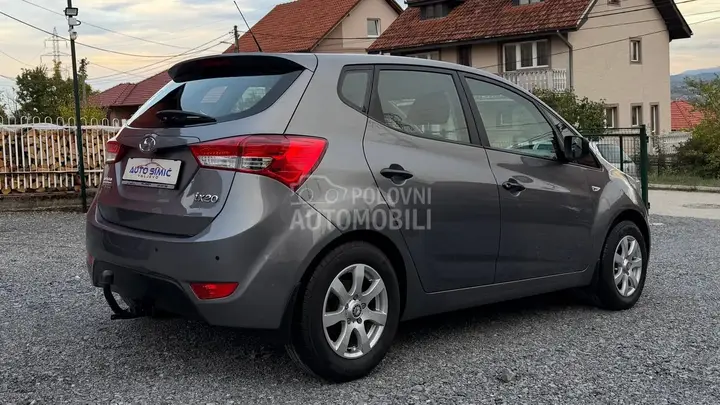 Hyundai Ix20 2013 photo 4