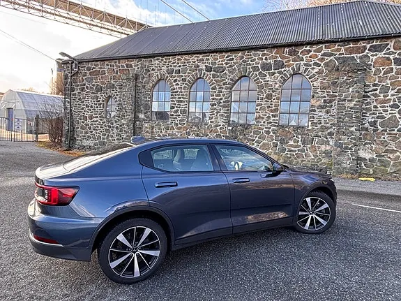 Polestar 2 2021 photo 4