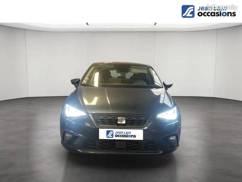 Seat Ibiza 2024 photo 2