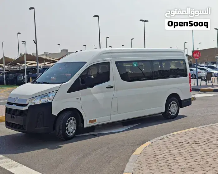 Toyota Hiace 2022 photo 4
