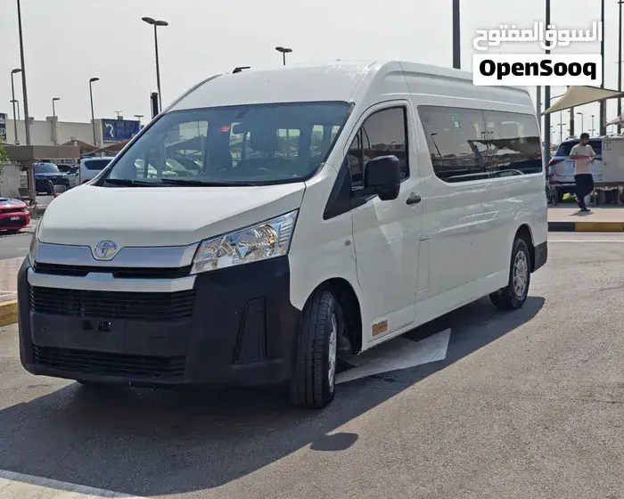 Toyota Hiace 2022 photo 3