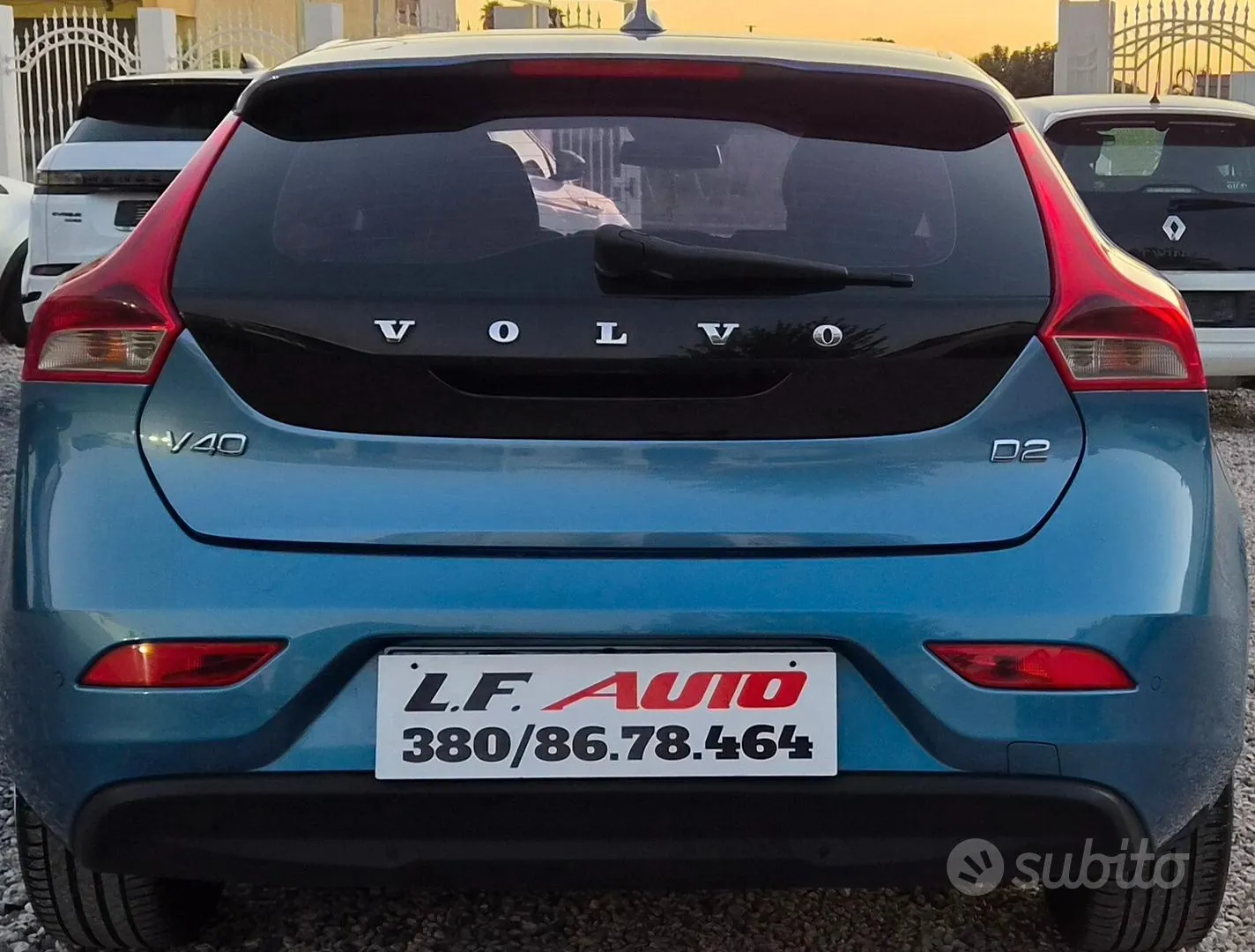 Volvo V40 2014 photo 2