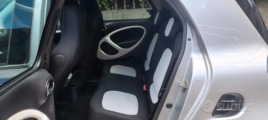 Smart Forfour 2015 photo 3