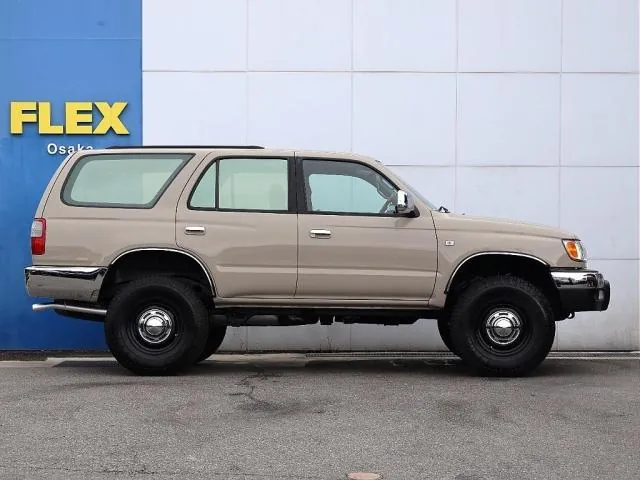 Toyota Hilux Surf 2000 photo 5