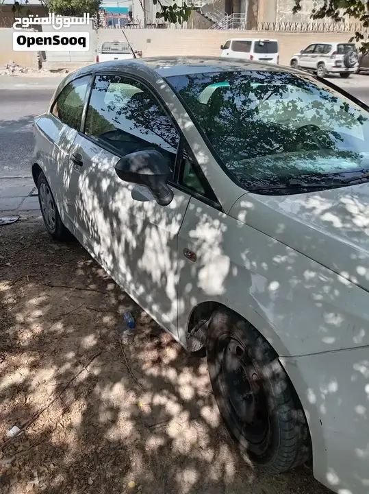 Seat Ibiza 2015 photo 2