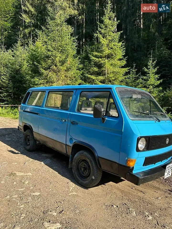 Volkswagen Transporter 1990 photo 2