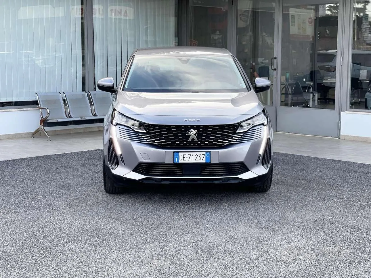 Peugeot 3008 2021 photo 2