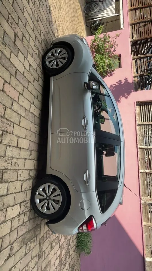 Citroen C3 2013 photo 4