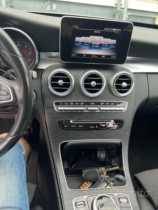 Mercedes-Benz C-Class 2017 photo 2