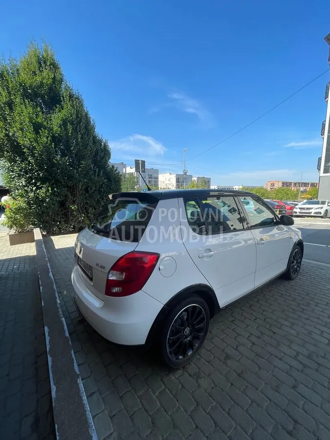 Skoda Fabia 2013 photo 5