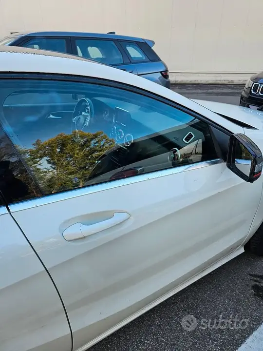 Mercedes-Benz A 2016 photo 4