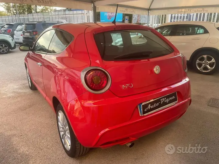 Alfa Romeo Giulietta 2010 photo 4