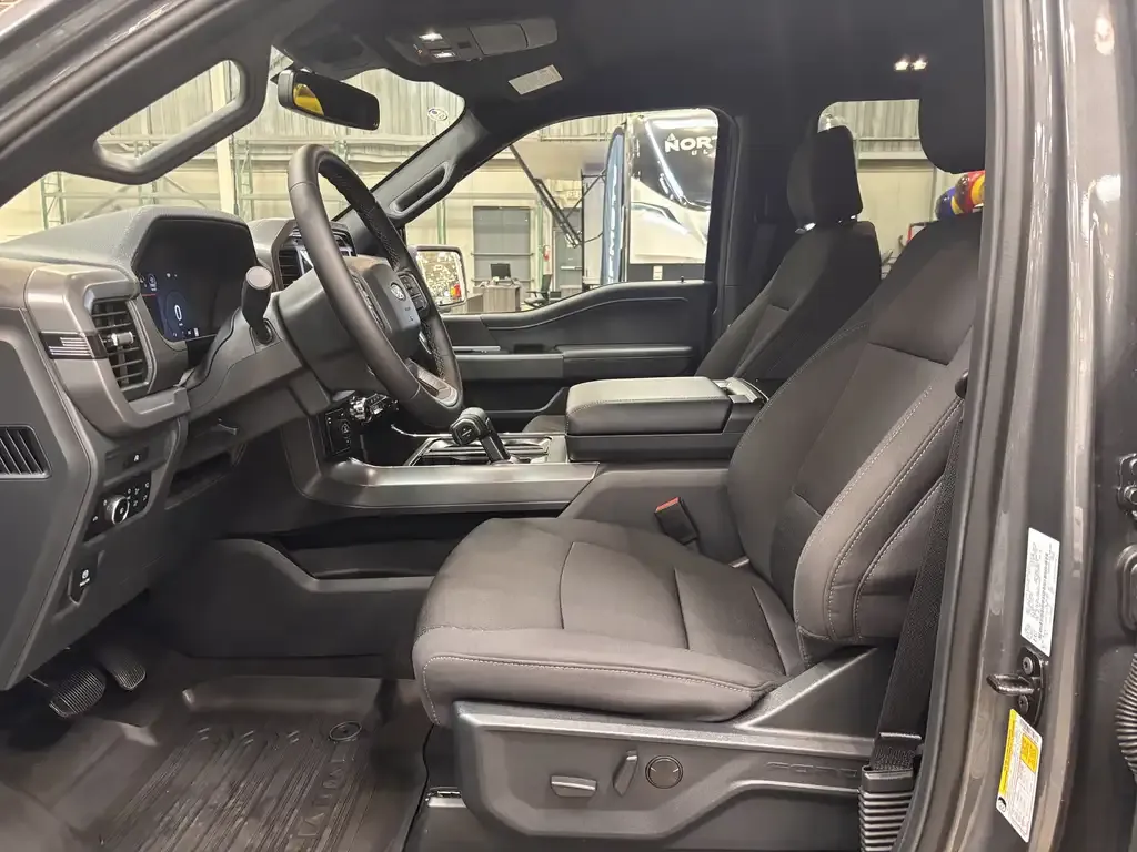 Ford F-150 2025 photo 5
