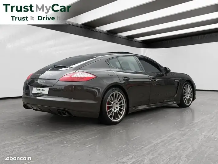 Porsche Panamera 2013 photo 2