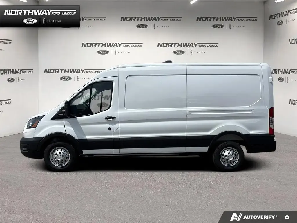 Ford Transit Cargo Van 2026 photo 3