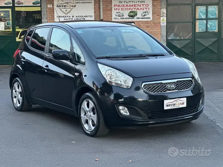Kia Venga 2012 photo 2
