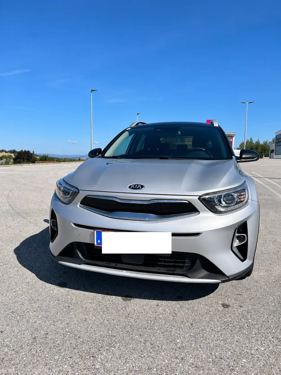 Kia Stonic 2021 photo 2