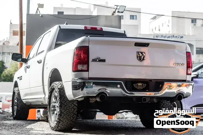Dodge Ram Big Horn 2017 photo 3