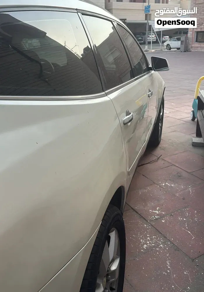 Chevrolet Traverse 2012 photo 3