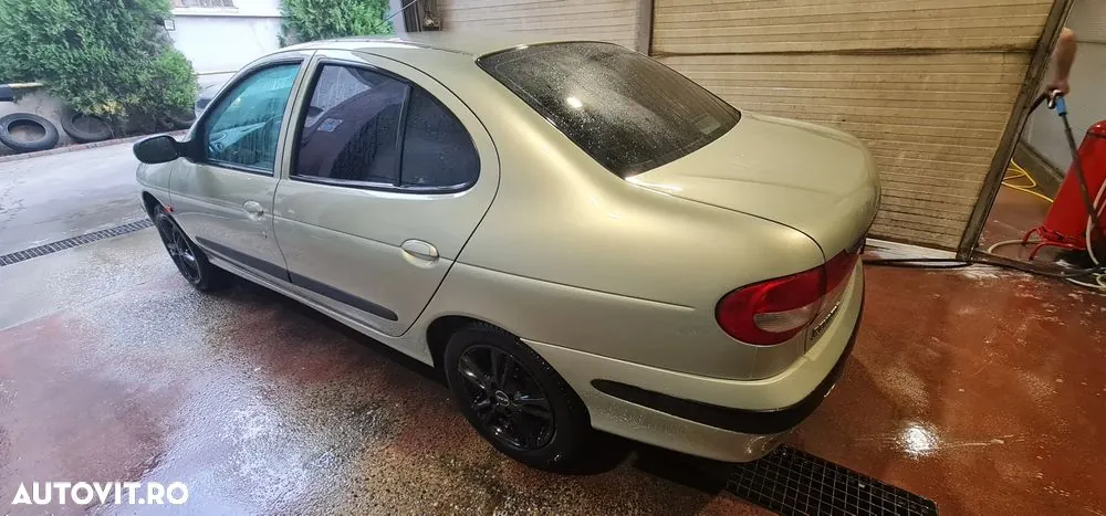 Renault Megane 2003 photo 4