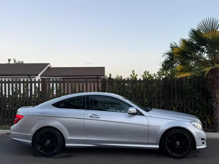 Mercedes-Benz C-Class 2014 photo 2