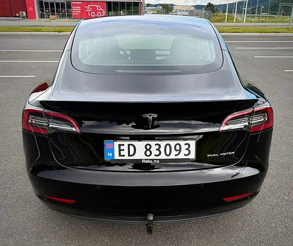 Tesla Model 3 2022 photo 5