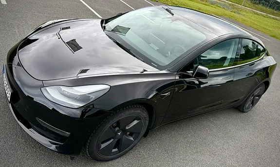 Tesla Model 3 2022 photo 2