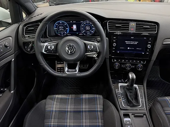 Volkswagen Golf I 2020 photo 4