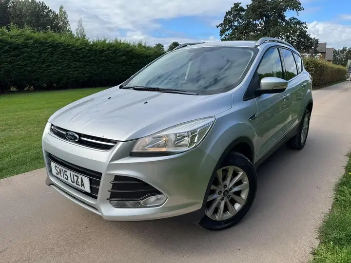 Ford Kuga 2015 photo 3