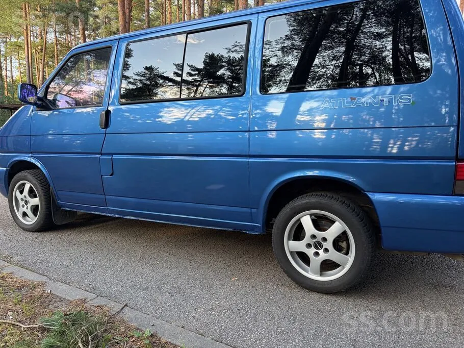 Volkswagen Multivan 2001 photo 3