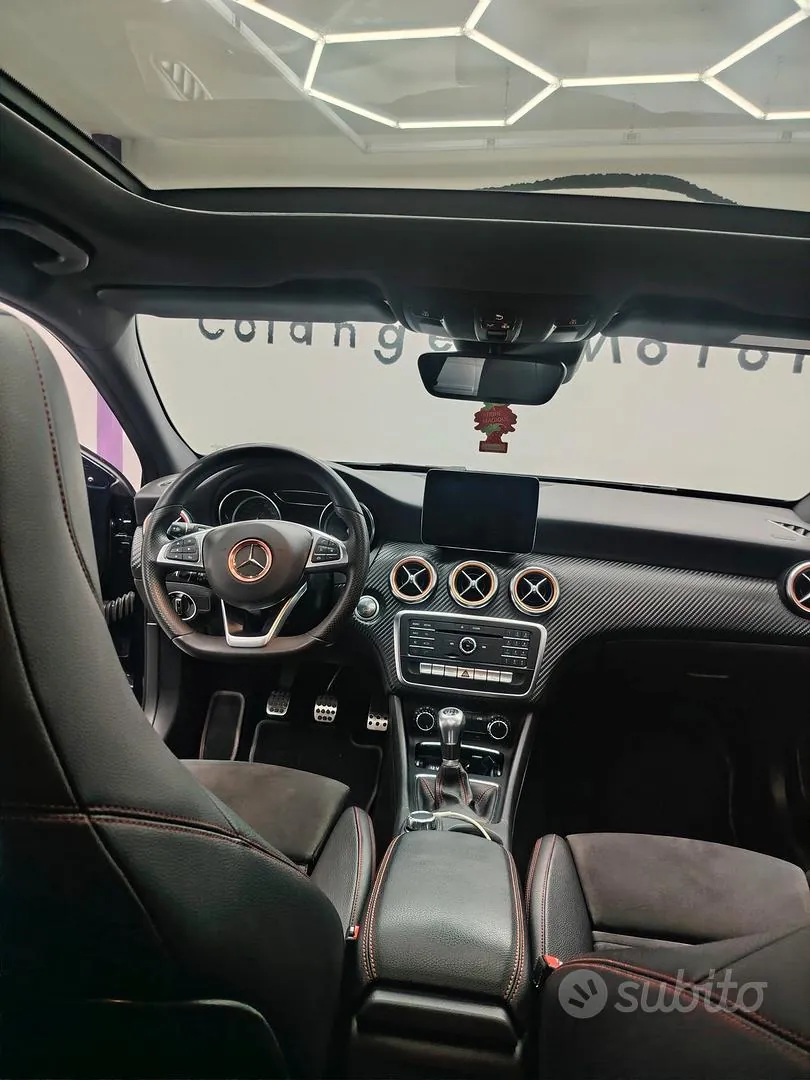 Mercedes-Benz A180 2017 photo 2
