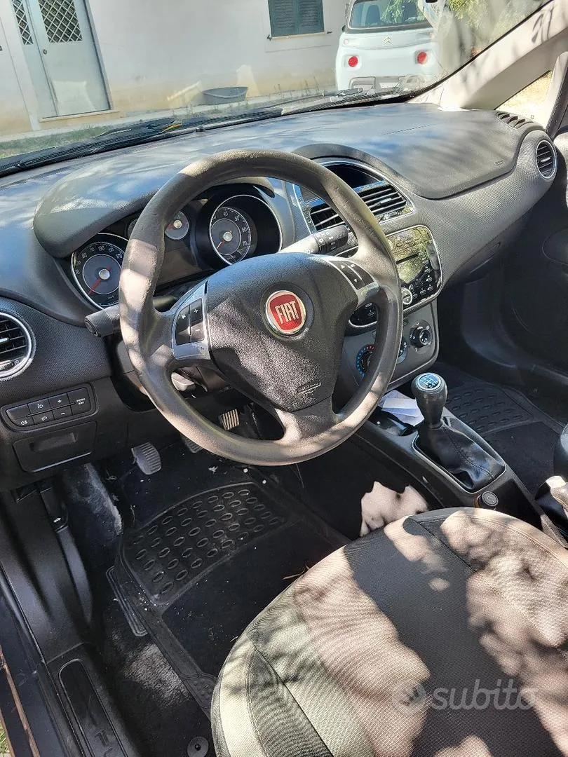 Fiat Punto 2012 photo 4