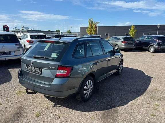 Skoda Fabia 2017 photo 5