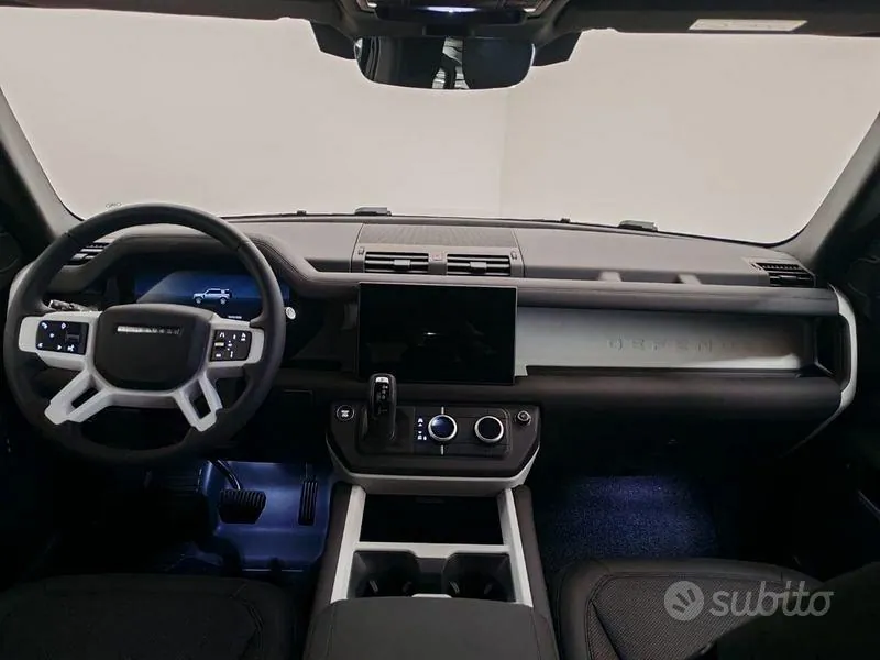 Land Rover Defender 2025 photo 5