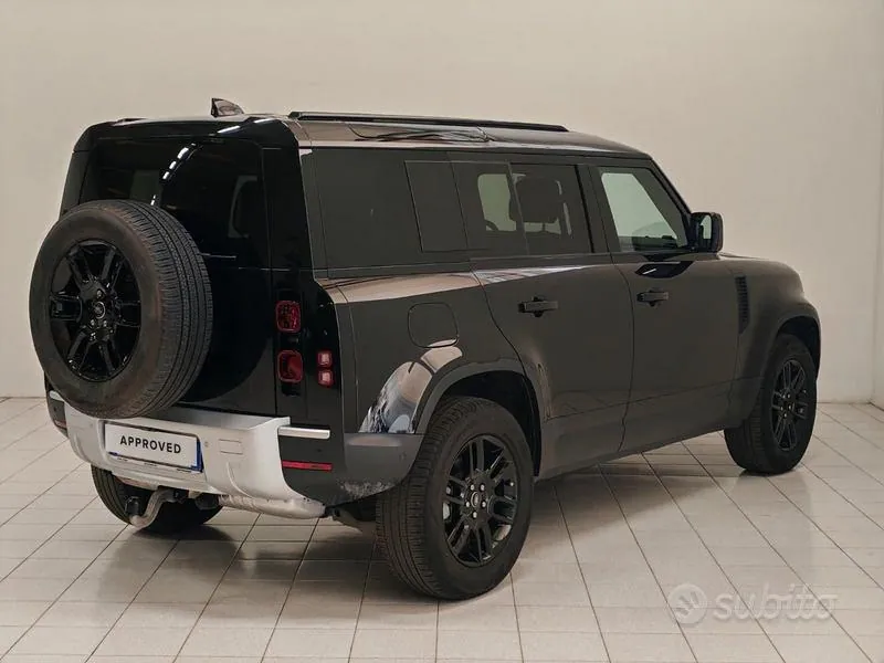 Land Rover Defender 2025 photo 2