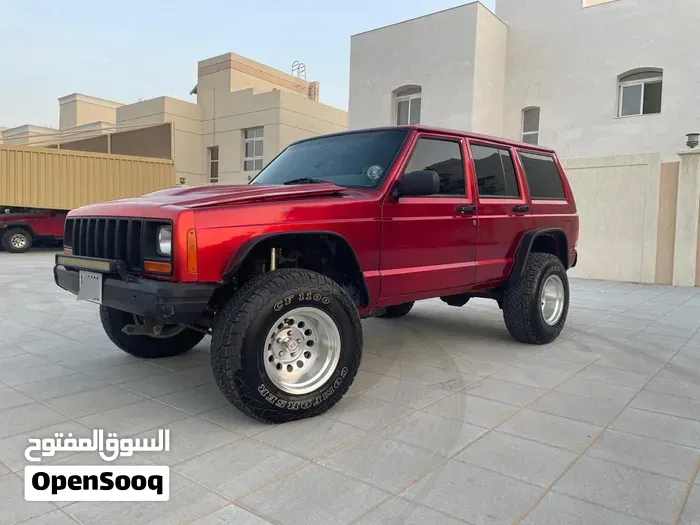 Jeep Cherokee 2000 photo 3