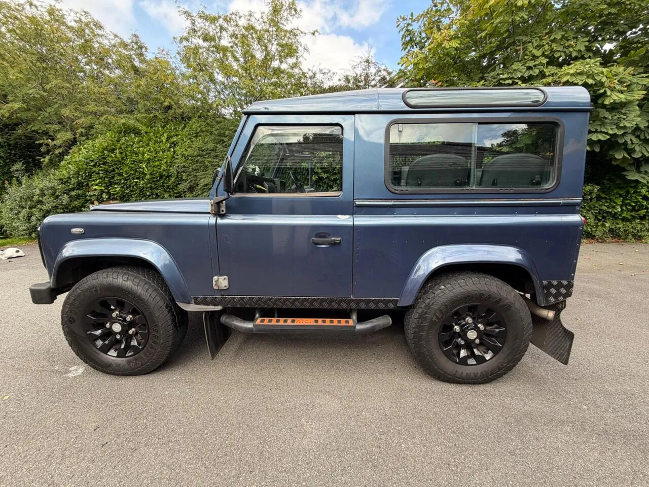 Land Rover Defender 90 2006 photo 2