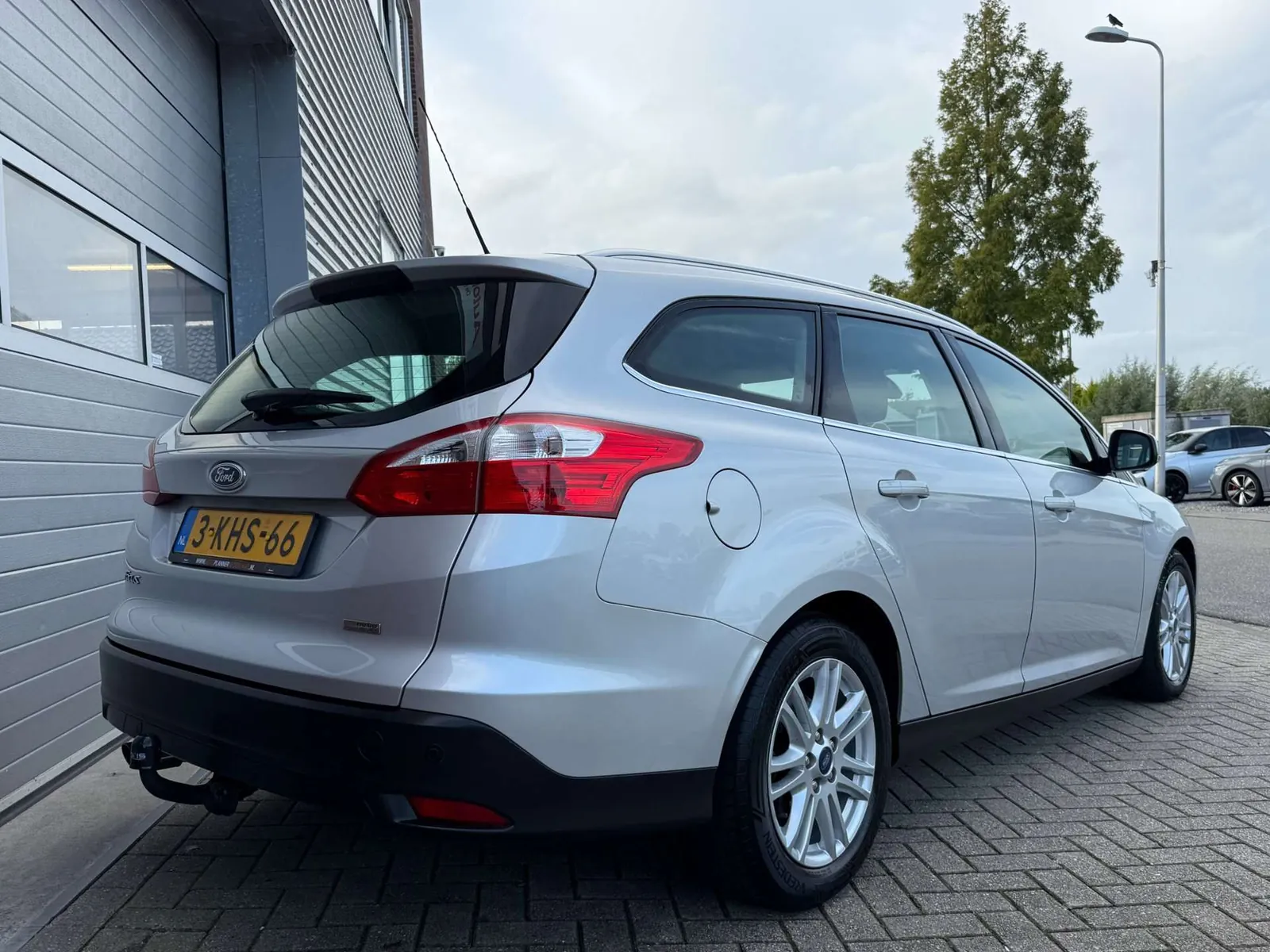 Ford Focus Wagon 2013 photo 4