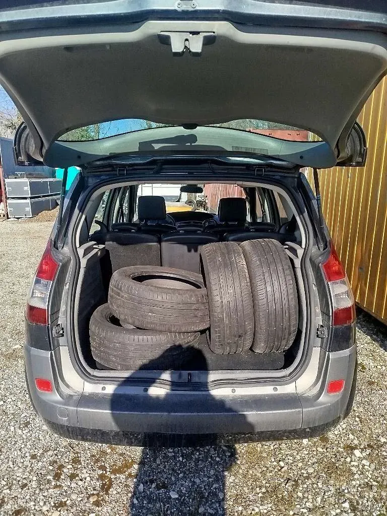 Renault Scenic 2005 photo 3