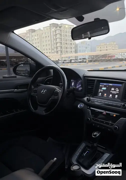 Hyundai Elantra 2017 photo 3